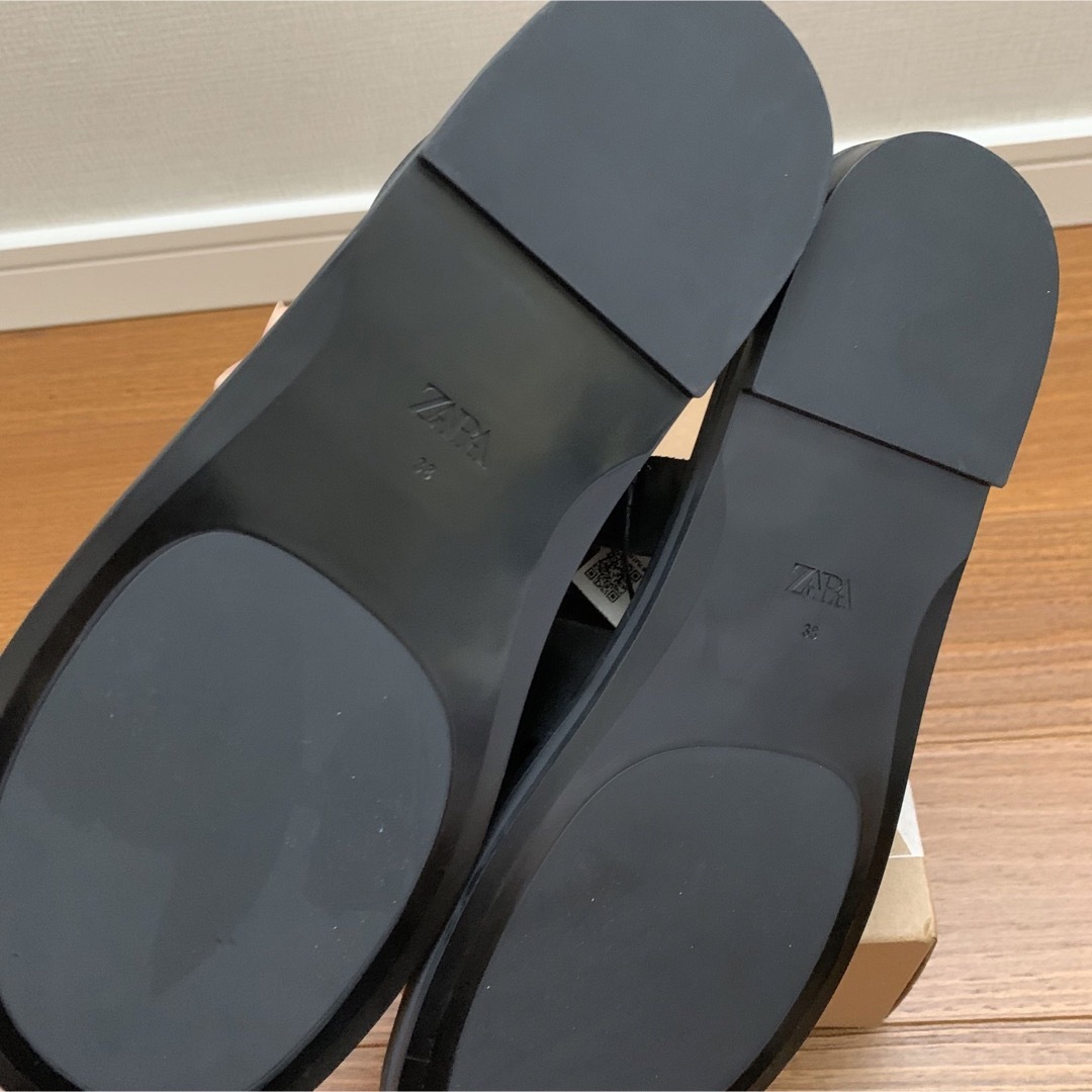 ZARA(ザラ)の【値下げ】【新品】ZARA レザーサンダル 靴 シューズ レディースの靴/シューズ(サンダル)の商品写真