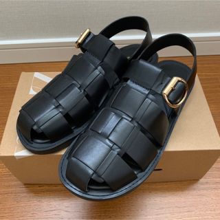 ザラ(ZARA)の【値下げ】【新品】ZARA レザーサンダル 靴 シューズ(サンダル)