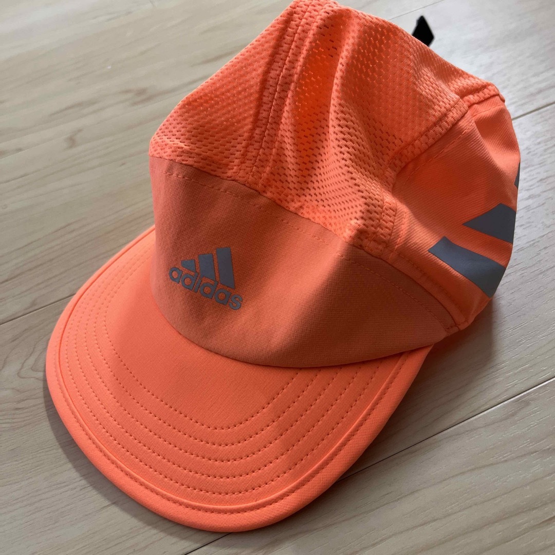 adidas(アディダス)の美品　アディダスcap メンズの帽子(キャップ)の商品写真