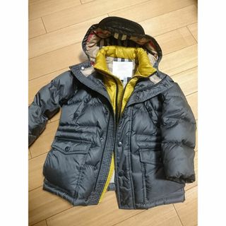 バーバリー(BURBERRY)のBURBERRY　美品　子供　ダウンジャケット(コート)