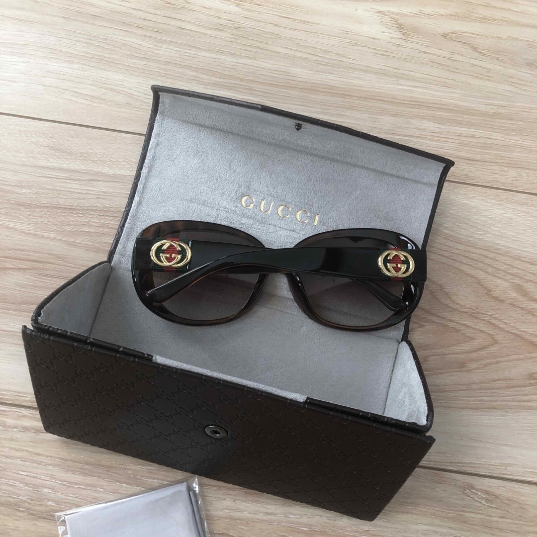 Gucci(グッチ)のGUCCI サングラス レディースのファッション小物(サングラス/メガネ)の商品写真