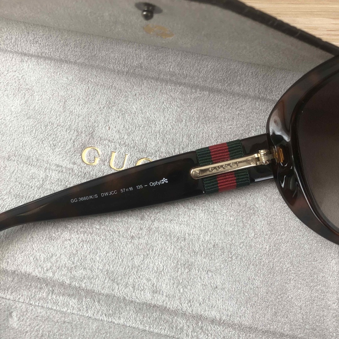 Gucci(グッチ)のGUCCI サングラス レディースのファッション小物(サングラス/メガネ)の商品写真