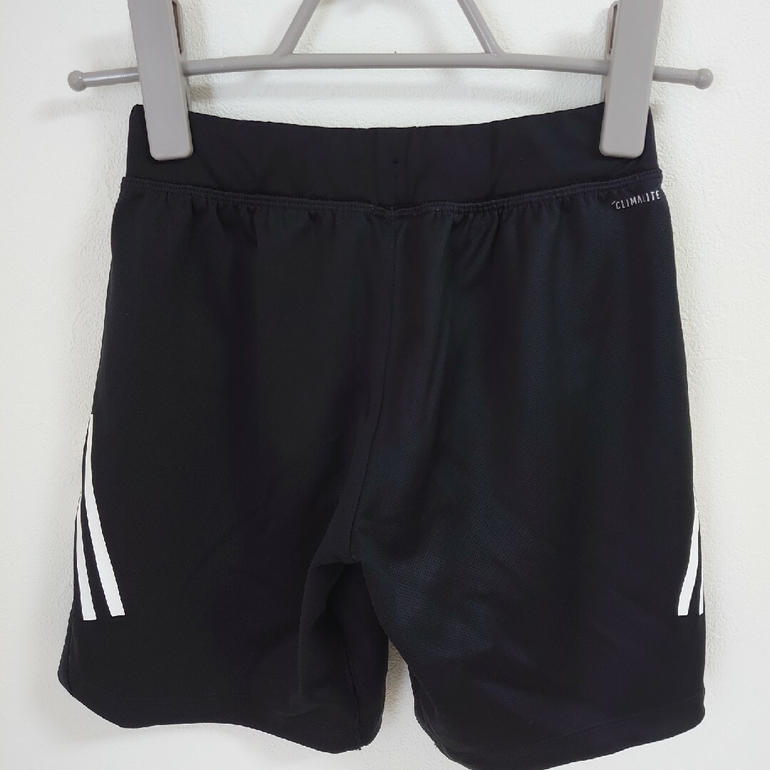 adidas(アディダス)の☆アディダス　ショートパンツ　140　➀☆ キッズ/ベビー/マタニティのキッズ服男の子用(90cm~)(パンツ/スパッツ)の商品写真