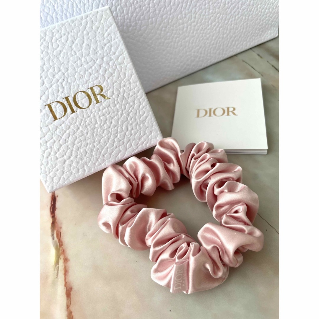 Christian Dior(クリスチャンディオール)のChristian Dior ノベルティシュシュ  レディースのヘアアクセサリー(ヘアゴム/シュシュ)の商品写真