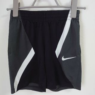 ナイキ(NIKE)の☆NIKE  ショートパンツ　140☆(パンツ/スパッツ)