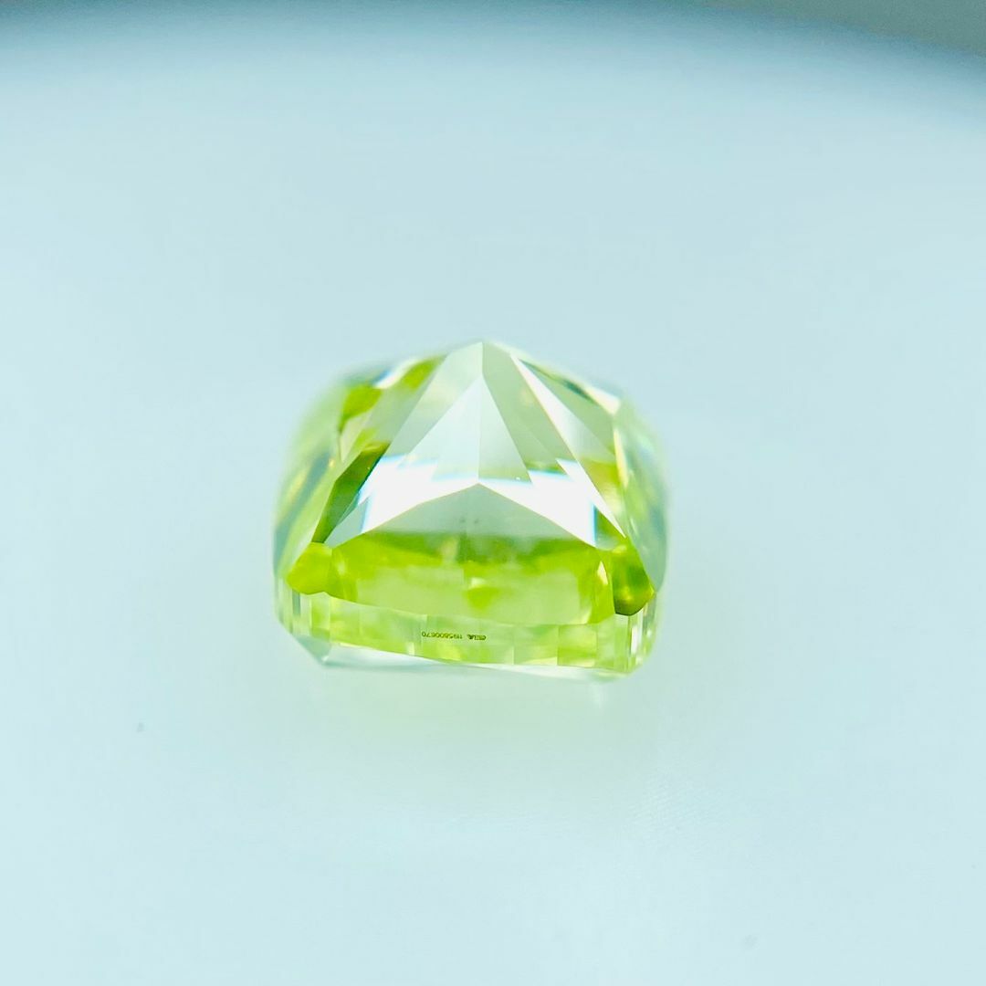 FANCY INTENSE YELLOW GREEN 1.014ct X レディースのアクセサリー(その他)の商品写真