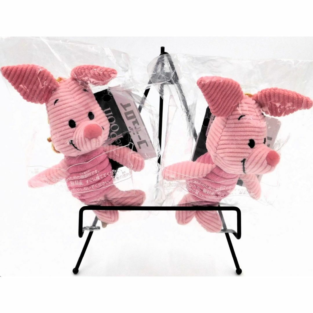 T-ARTS(タカラトミーアーツ)のピグレット コーデュロイ ディズニー キーホルダー マスコット　２個セット エンタメ/ホビーのおもちゃ/ぬいぐるみ(ぬいぐるみ)の商品写真