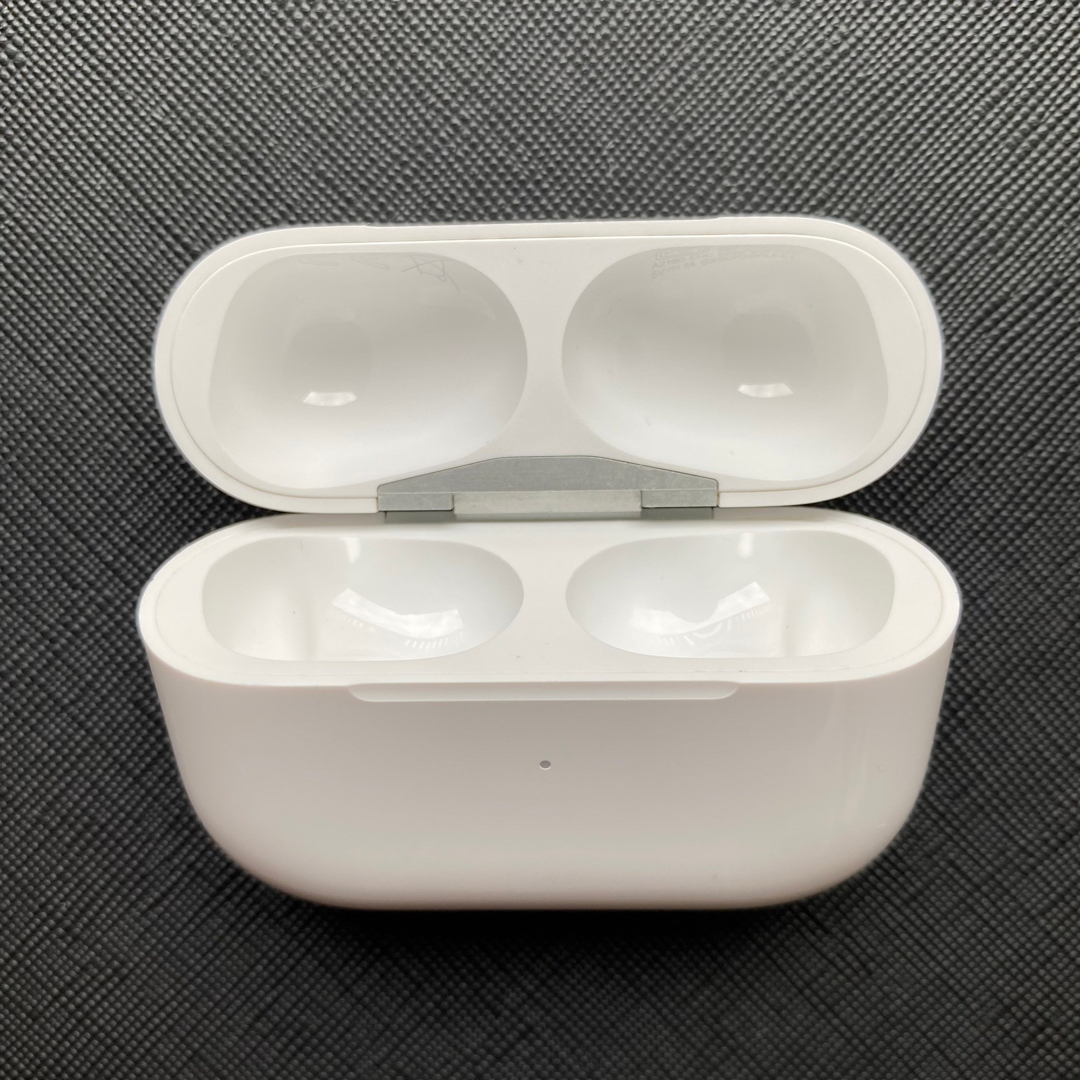 AirPods Pro 第一世代　第1世代　充電　本体　ケース 2