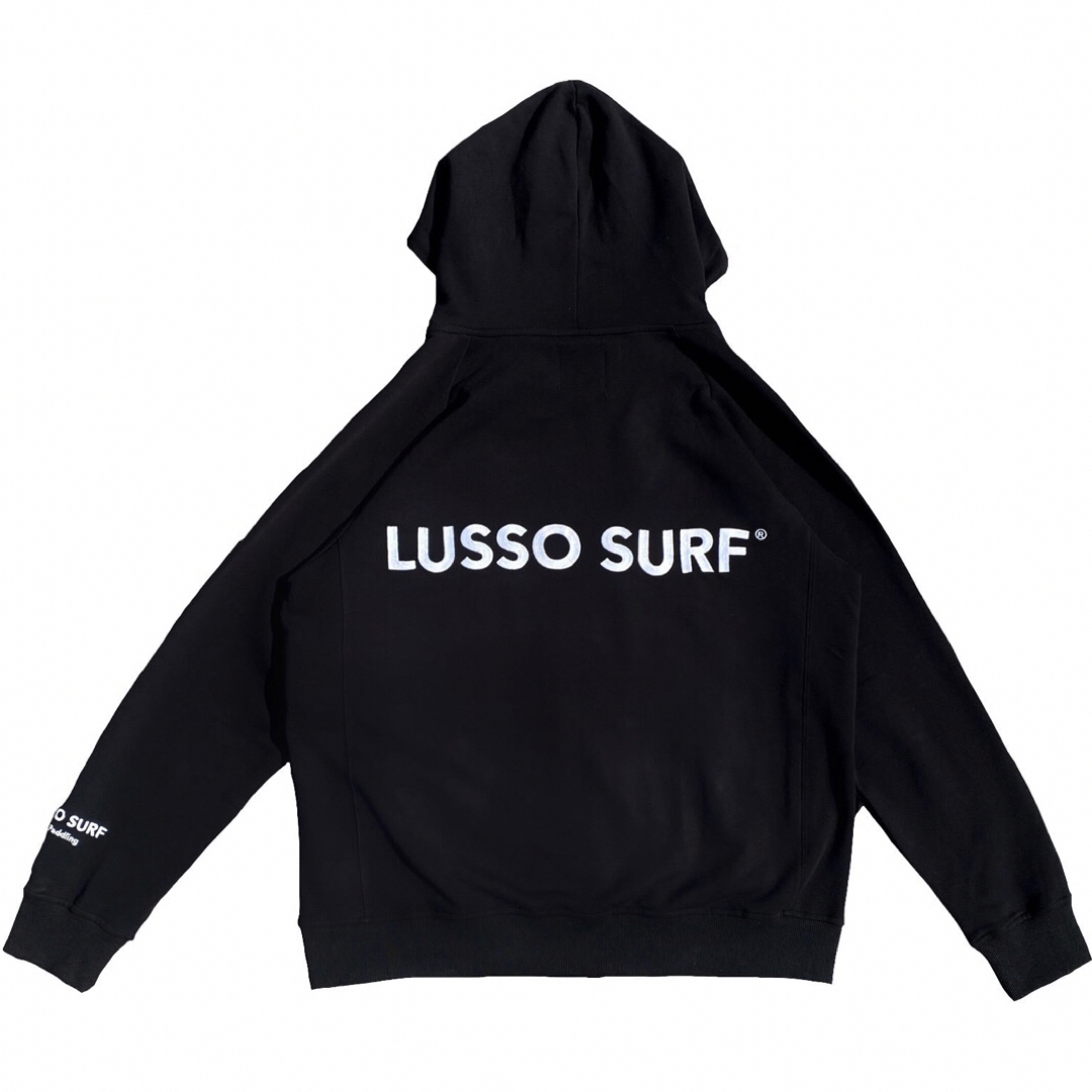 STANDARD CALIFORNIA(スタンダードカリフォルニア)の西海岸系☆LUSSO SURF ビッグロゴパーカー  ブラック　Mサイズ メンズのトップス(パーカー)の商品写真