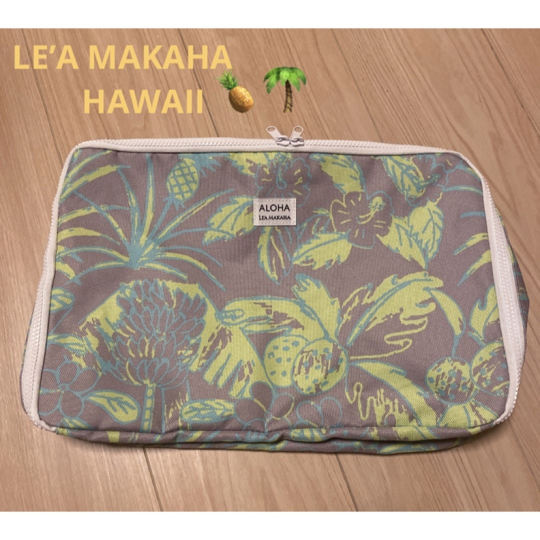 入手困難★LE’A MAKAHA HAWAII トラベルポーチ レディースのファッション小物(ポーチ)の商品写真