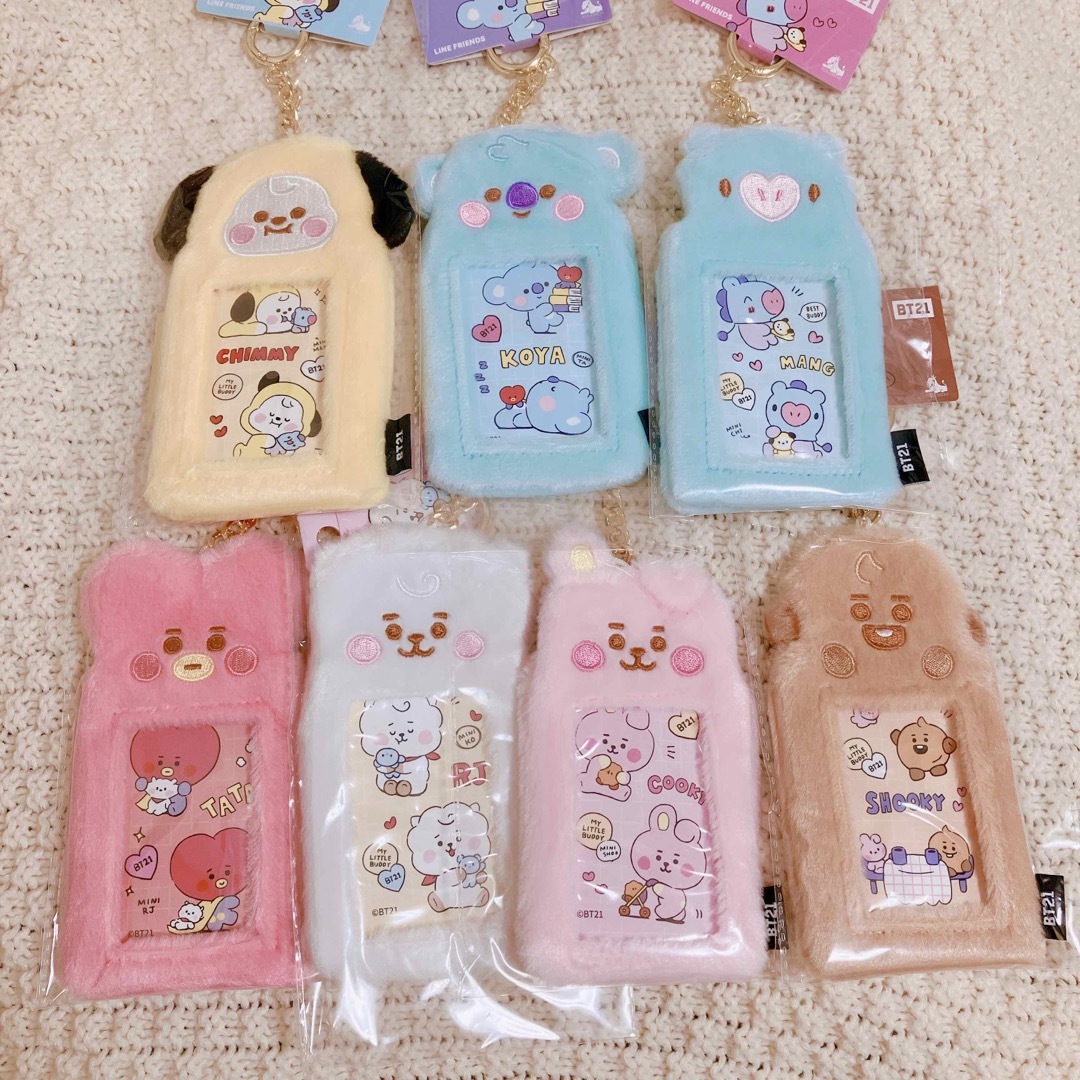 BT21(ビーティーイシビル)のbts bt21 トレカケース コンプリート フォトカードキーホルダー エンタメ/ホビーのおもちゃ/ぬいぐるみ(キャラクターグッズ)の商品写真