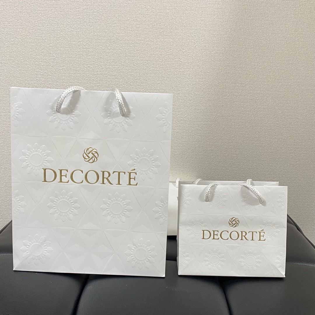 COSME DECORTE(コスメデコルテ)のコスメデコルテ　紙袋　ブランドショッパー レディースのバッグ(ショップ袋)の商品写真