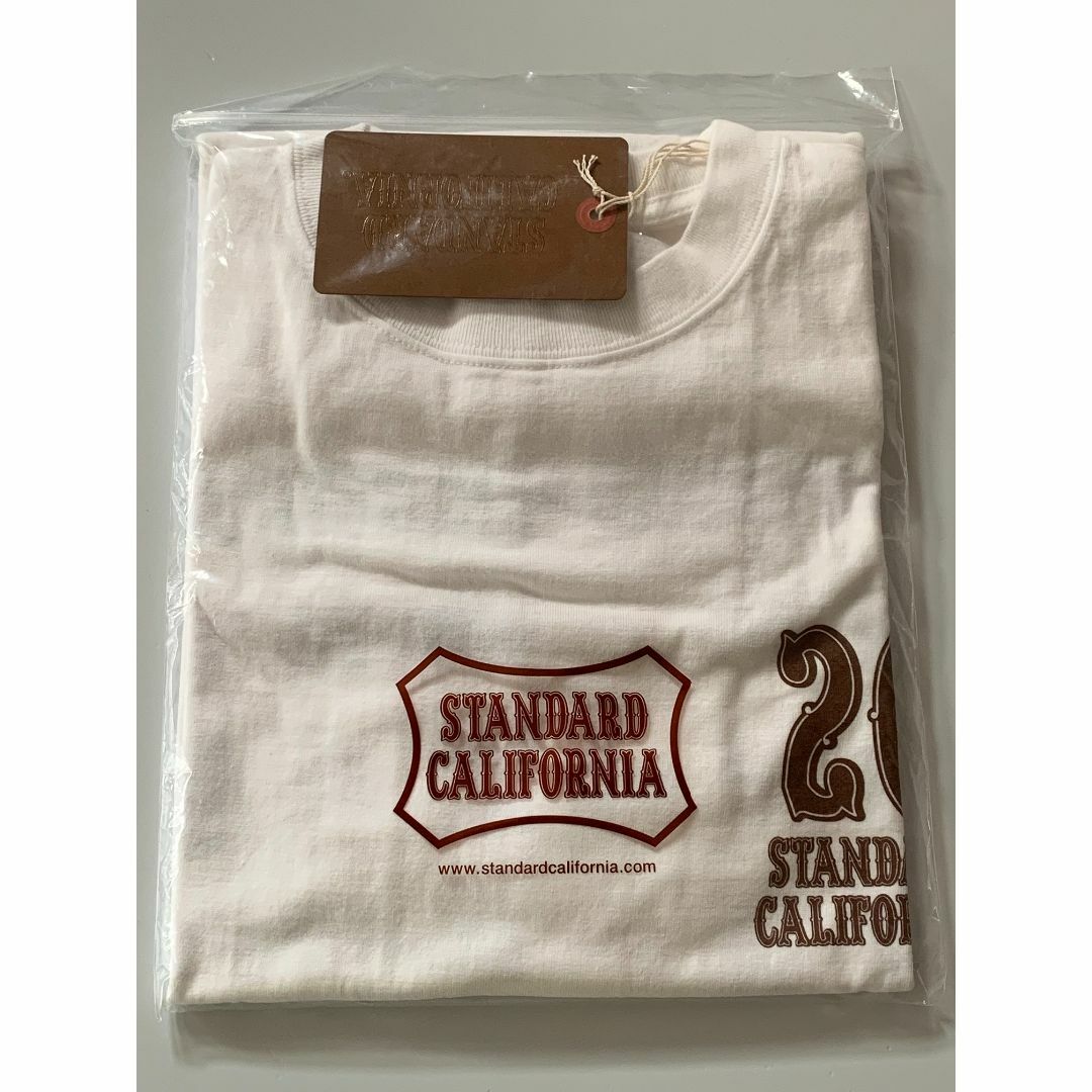 STANDARD CALIFORNIA(スタンダードカリフォルニア)のStandard California 20周年 Logo Tee メンズのトップス(Tシャツ/カットソー(半袖/袖なし))の商品写真