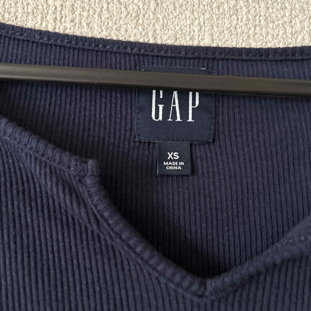 GAP(ギャップ)のGAP トップス レディースのトップス(Tシャツ(半袖/袖なし))の商品写真