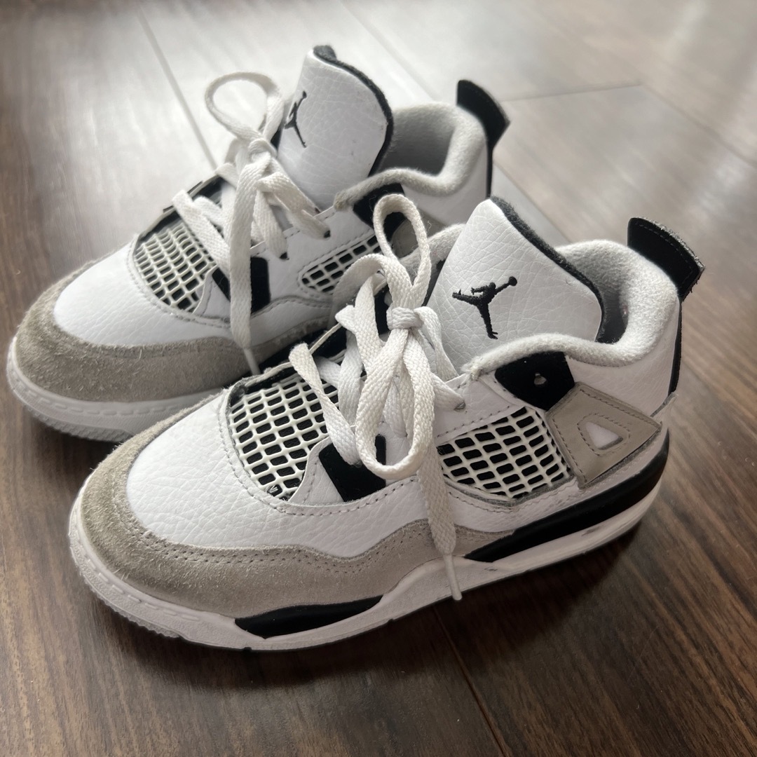 NIKE JORDAN4 RETORO（4）キッズスニーカー　16cm