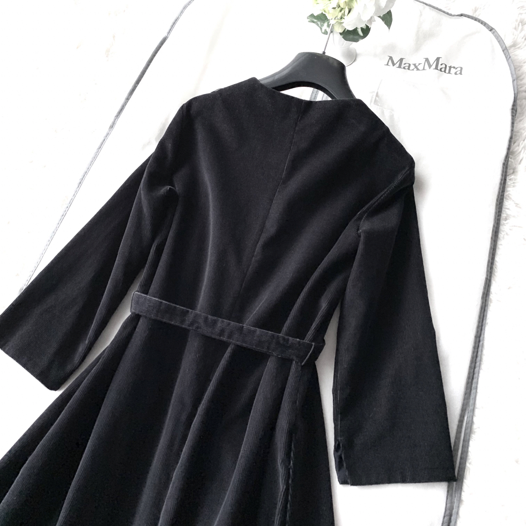 Max Mara - 新品同様‼️マックスマーラ ロゴプレート付き ミモレ丈