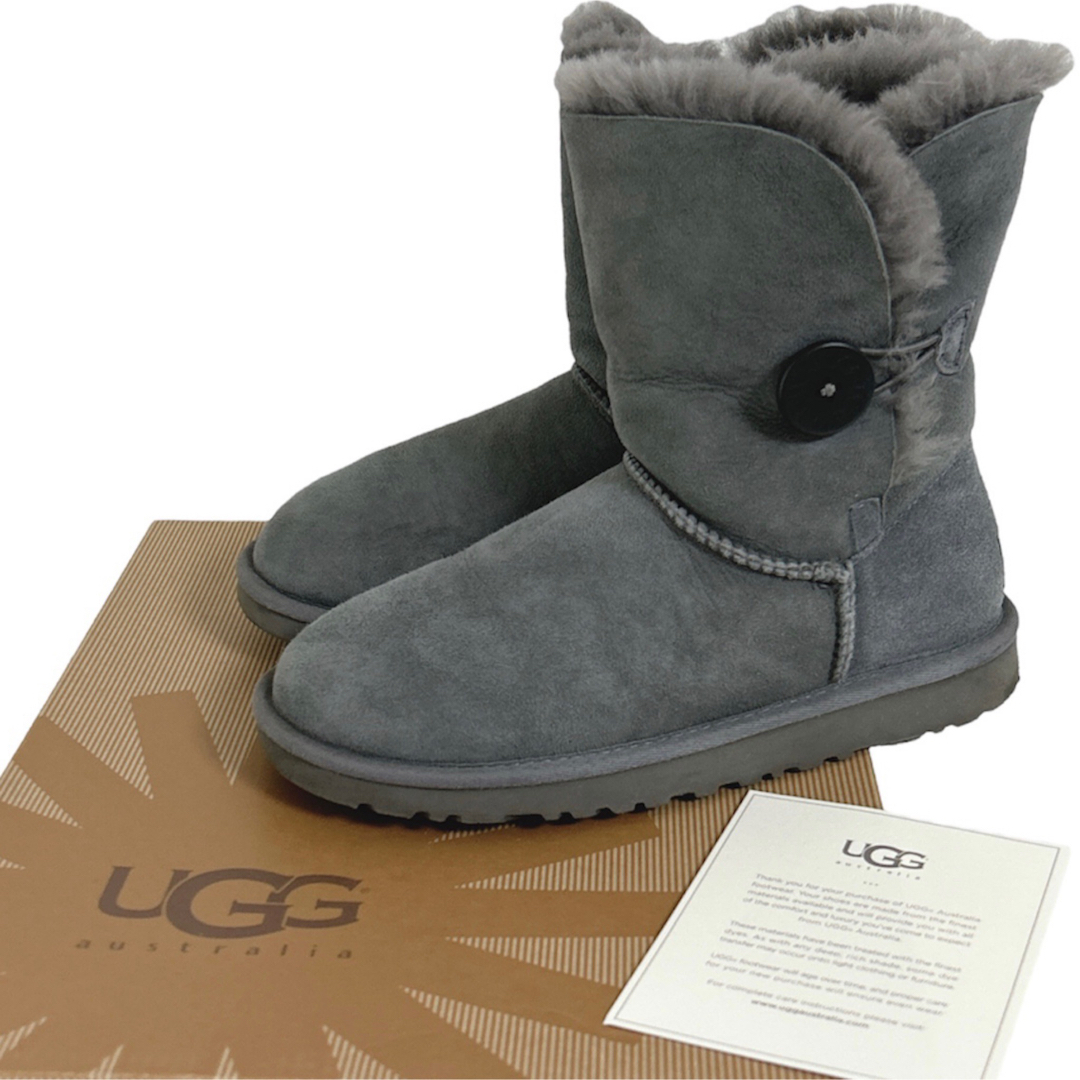 UGG 5803 W BAILEY BUTTON ムートンブーツ 箱付き | フリマアプリ ラクマ