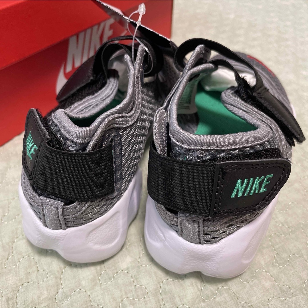 NIKE(ナイキ)のNIKE⭐︎リフト2エアリフト20cm新品未使用 キッズ/ベビー/マタニティのキッズ靴/シューズ(15cm~)(サンダル)の商品写真