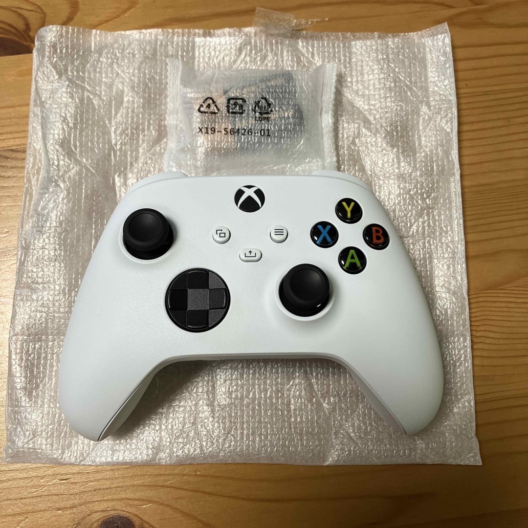 Xbox(エックスボックス)のXbox コントローラー 新品 エンタメ/ホビーのゲームソフト/ゲーム機本体(その他)の商品写真