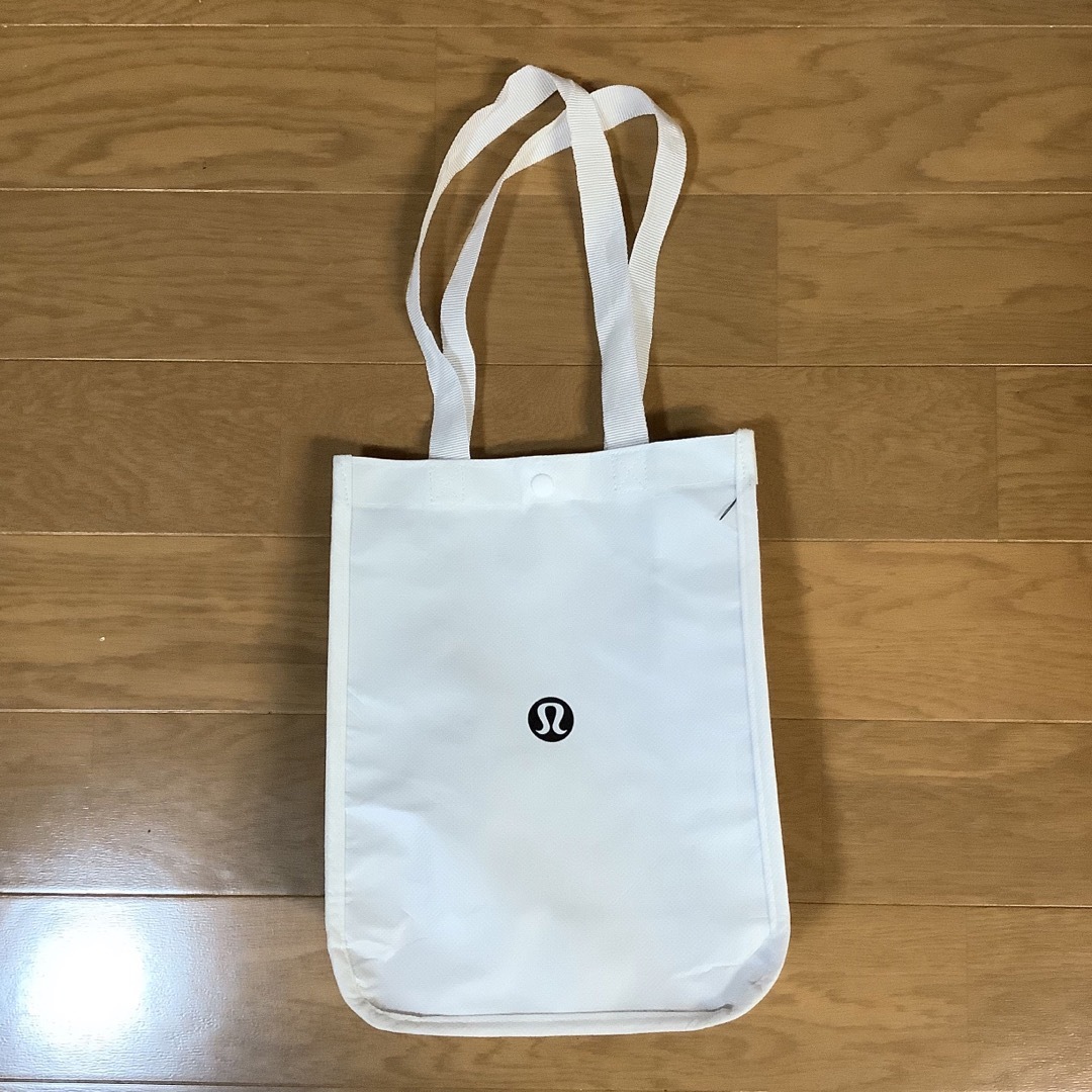 lululemon(ルルレモン)のルルレモン　ショッパー　ショップ袋小　lululemon 2枚 レディースのバッグ(ショップ袋)の商品写真