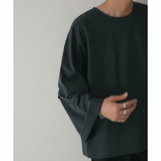 センスオブプレイスバイアーバンリサーチ(SENSE OF PLACE by URBAN RESEARCH)の【CHARCOAL】『わたべ*SOP』オーバーサイズフェイクレイヤードロングTシャツ(Tシャツ/カットソー(半袖/袖なし))