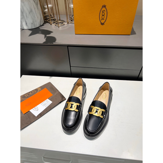 トッズ TOD'S ローファー スリッポン タッセル レザー 37.5 黒