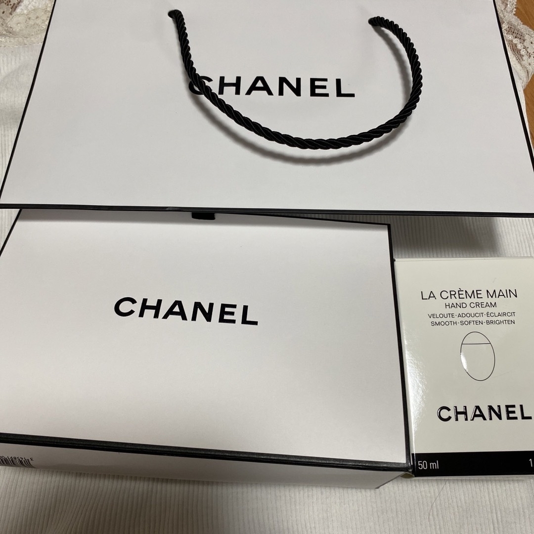 CHANELラ クレーム マン