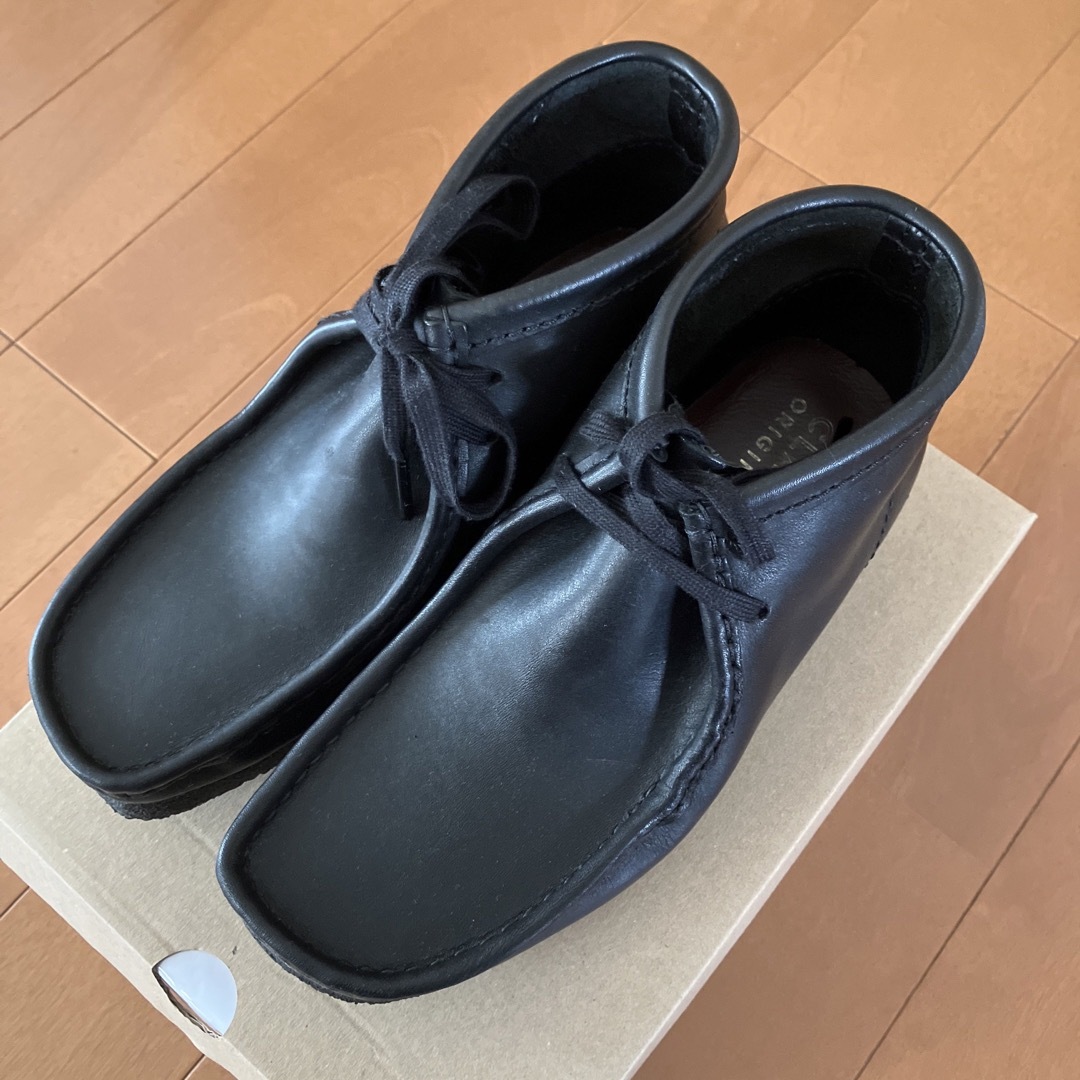 clarks レザーワラビー