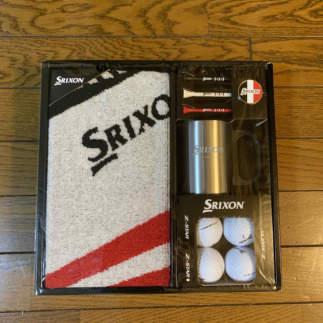 Srixon(スリクソン)のカローラ様専用　新品　スリクソンギフトセット　2023年モデル チケットのスポーツ(ゴルフ)の商品写真