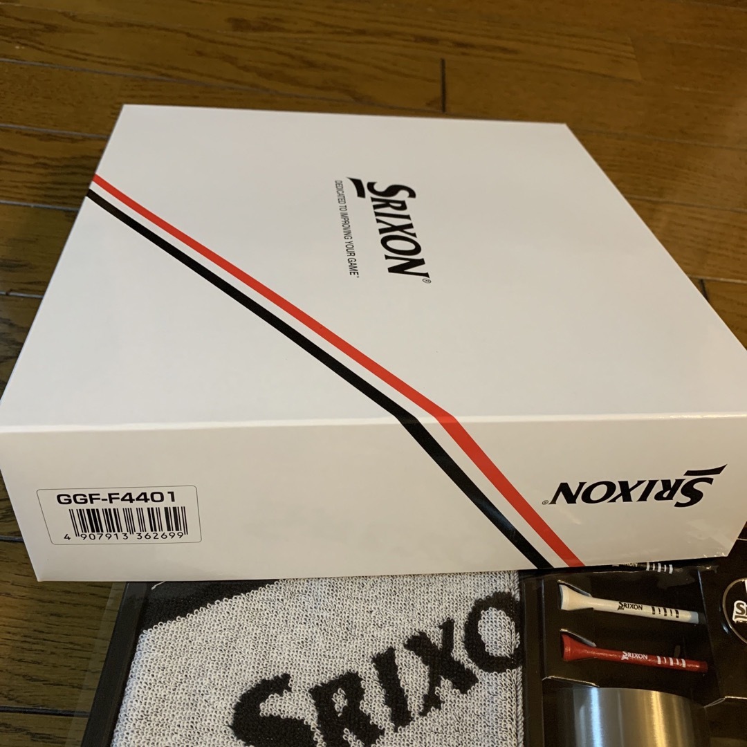 Srixon(スリクソン)のカローラ様専用　新品　スリクソンギフトセット　2023年モデル チケットのスポーツ(ゴルフ)の商品写真