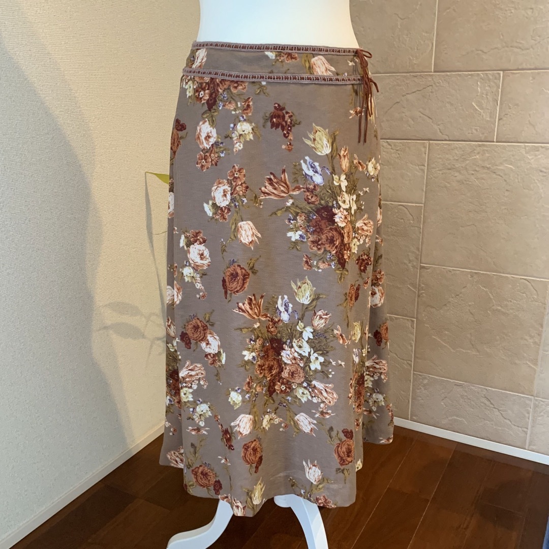 新品・未使用　INGEBORG　インゲボルグ　花柄ロングスカート