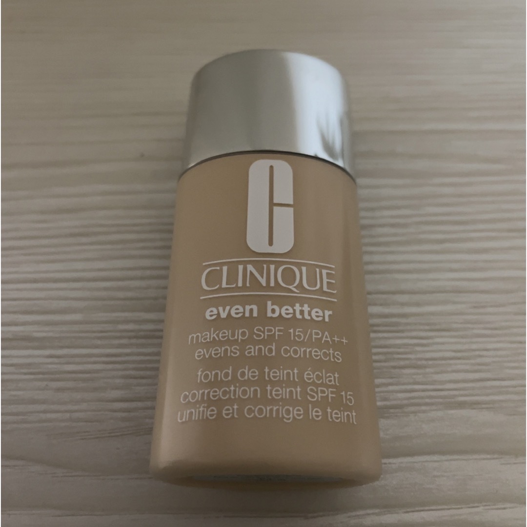 CLINIQUE(クリニーク)の【クリニーク】リキッドファンデーション　アイボリー61 コスメ/美容のベースメイク/化粧品(ファンデーション)の商品写真