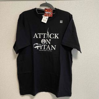 ユニクロ(UNIQLO)の【新品】進撃の巨人　ユニクロ　UNIQLO Tシャツ メンズ　半袖　Lサイズ(Tシャツ/カットソー(半袖/袖なし))