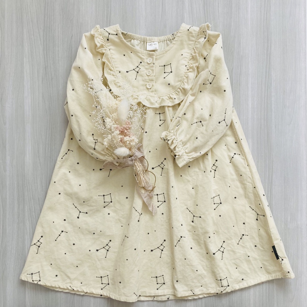 【極美品】テータテート　星座柄コーデュロイワンピース キッズ/ベビー/マタニティのベビー服(~85cm)(ワンピース)の商品写真