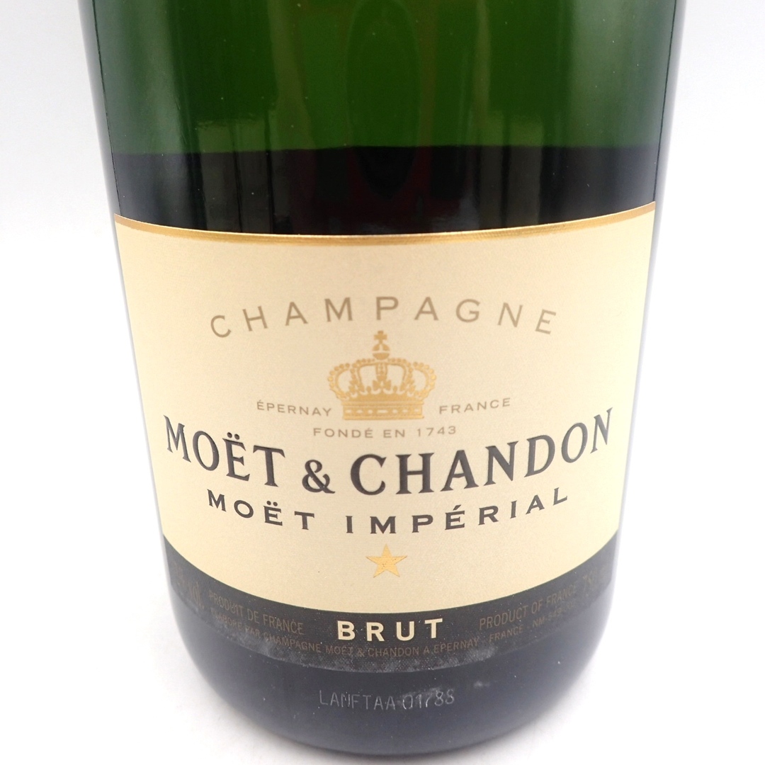 MOËT & CHANDON(モエエシャンドン)のモエ エ シャンドン アンペリアル 白 750ml 6本セット 同梱不可【7F】 食品/飲料/酒の酒(シャンパン/スパークリングワイン)の商品写真