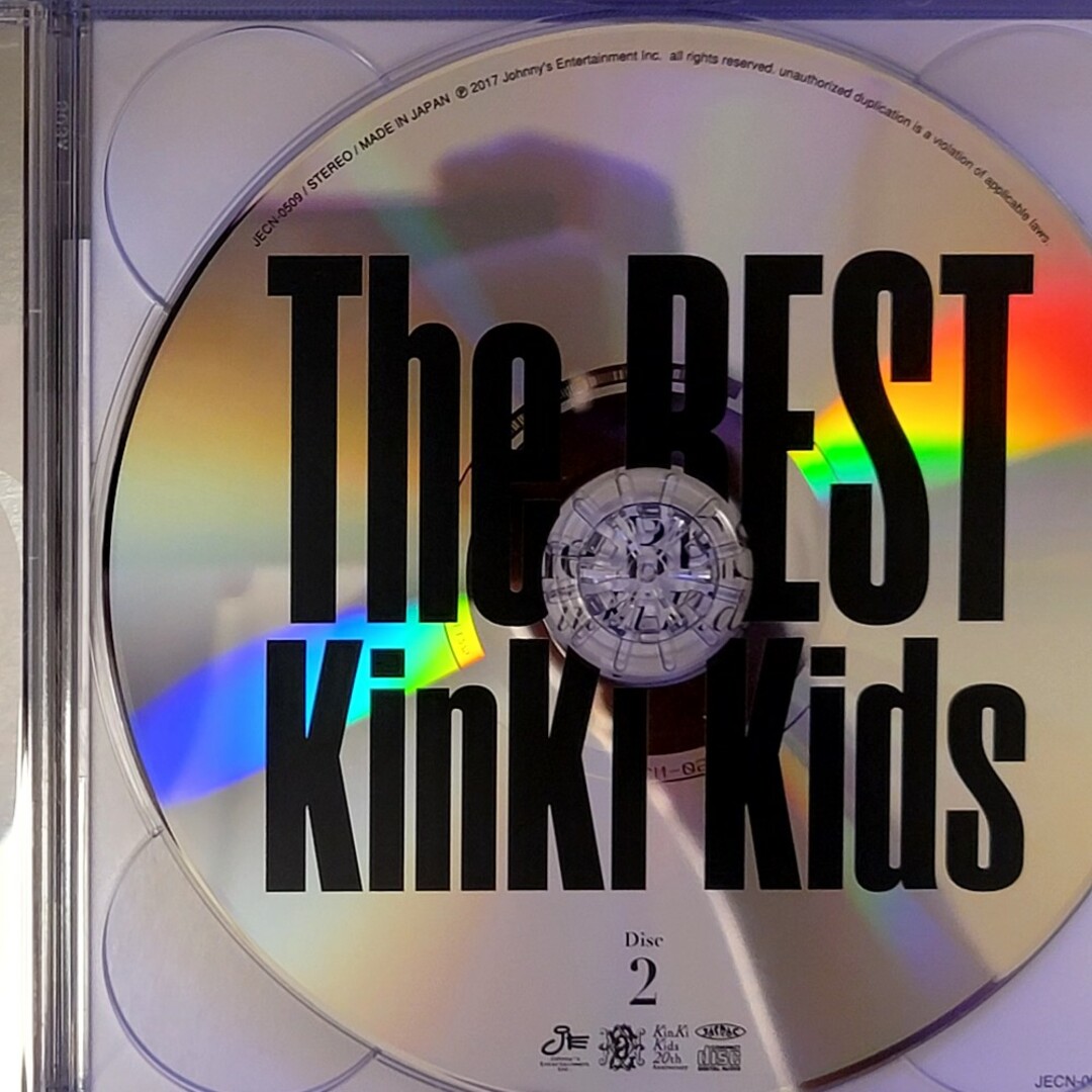 KinKi Kids The BEST エンタメ/ホビーのCD(ポップス/ロック(邦楽))の商品写真