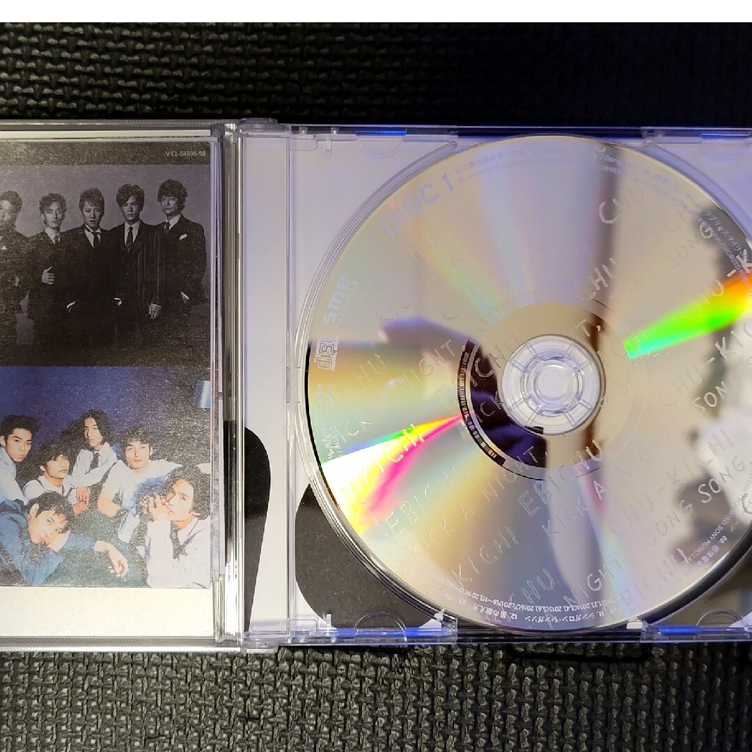 【期間限定値下げほぼ新品】SMAP 25 YEARS(期間限定値下げ) エンタメ/ホビーのCD(ポップス/ロック(邦楽))の商品写真