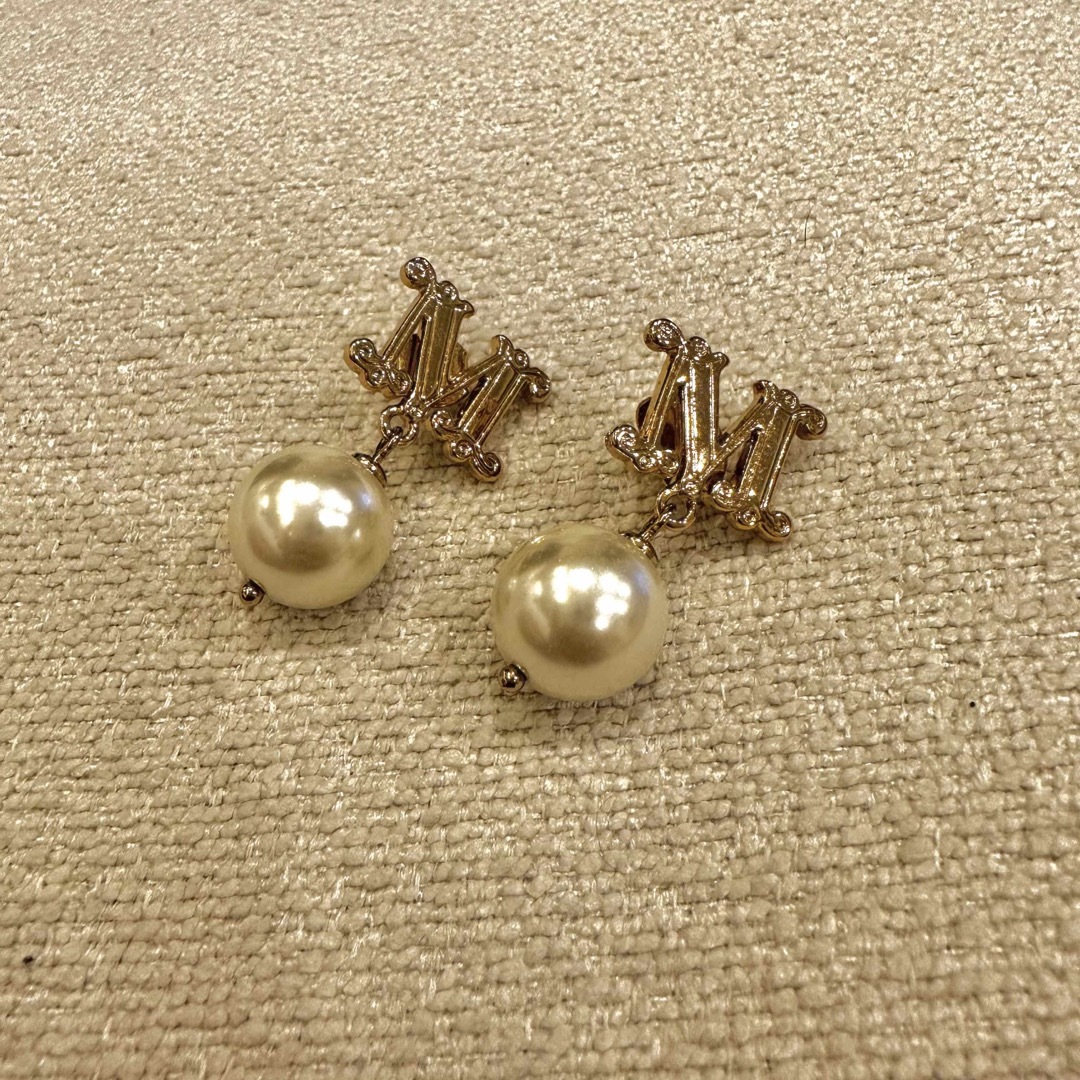 Max Mara マックスマーラ パールピアス Max Mara マックスマーラ パールピアス