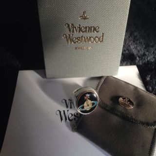 ヴィヴィアンウエストウッド(Vivienne Westwood)のヴィヴィアン  エナメルオーヴリング(リング(指輪))