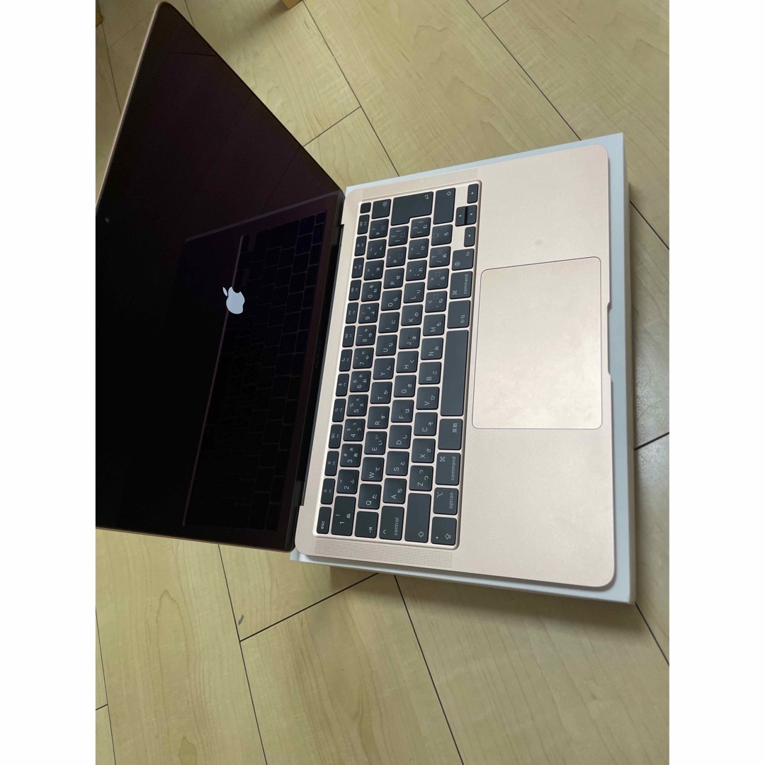 Mac (Apple)(マック)のMacBook Air13 M1搭載　美品　2021 スマホ/家電/カメラのPC/タブレット(ノートPC)の商品写真