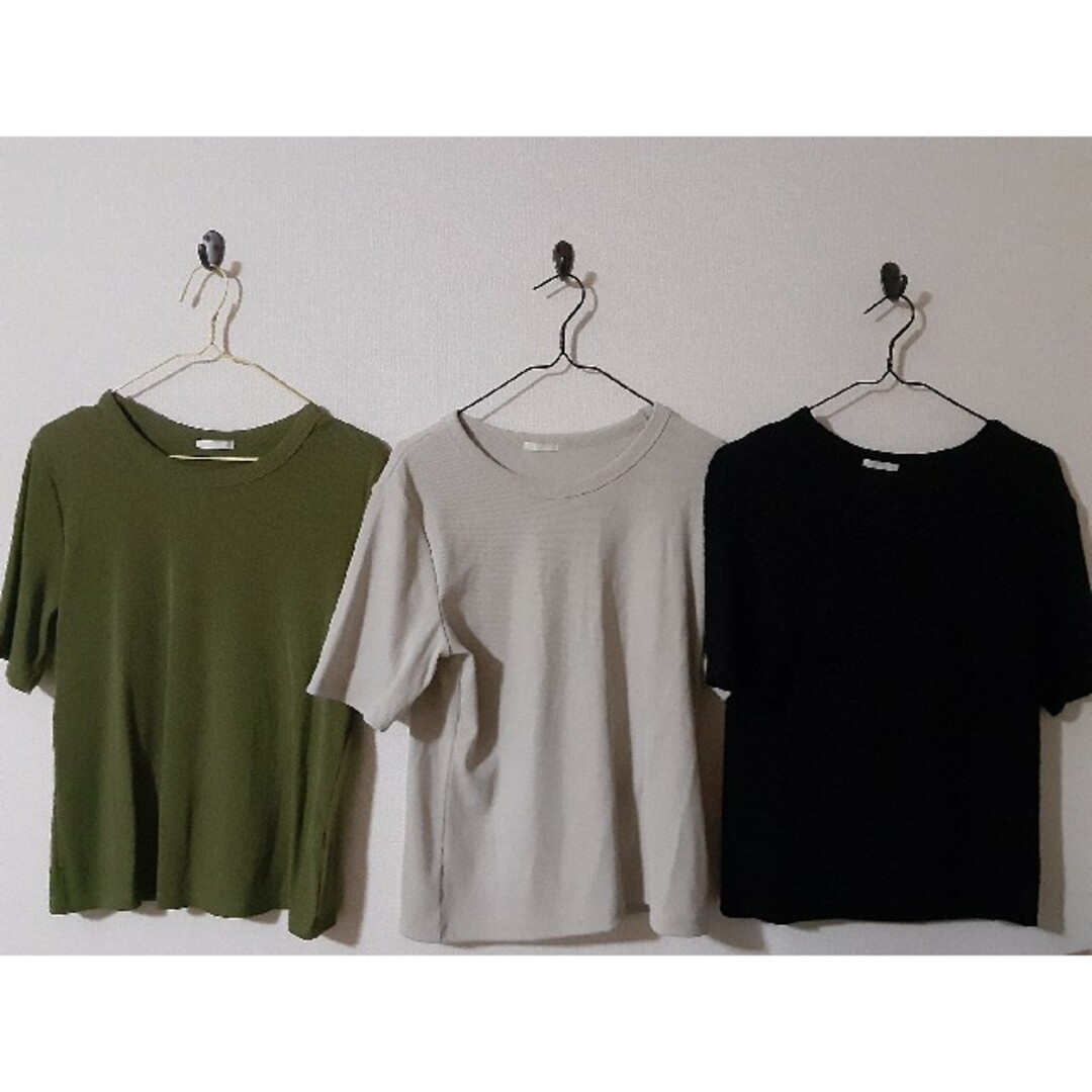 GU(ジーユー)のGU　リブTシャツ　3枚セット レディースのトップス(Tシャツ(半袖/袖なし))の商品写真
