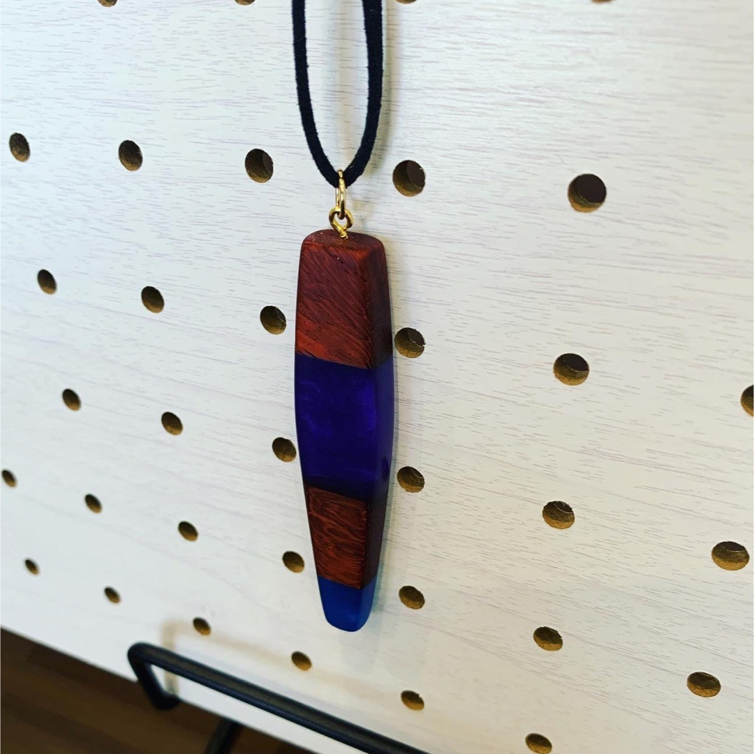 No.162 ウッドレジンネックレス