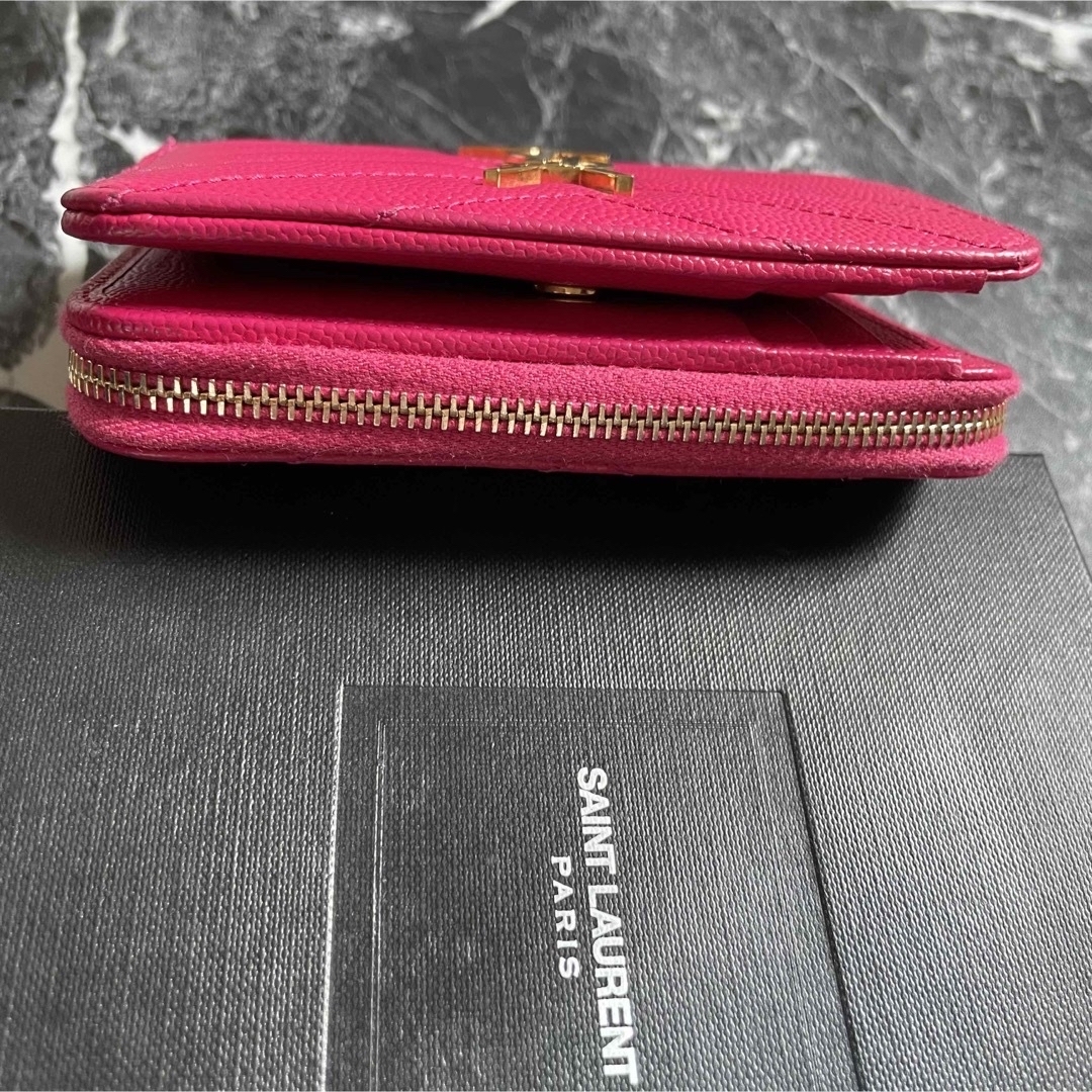 Yves Saint Laurent(イヴサンローラン)の✴︎✴︎サンローラン YSL 折財布 二つ折り ピンク✴︎ レディースのファッション小物(財布)の商品写真