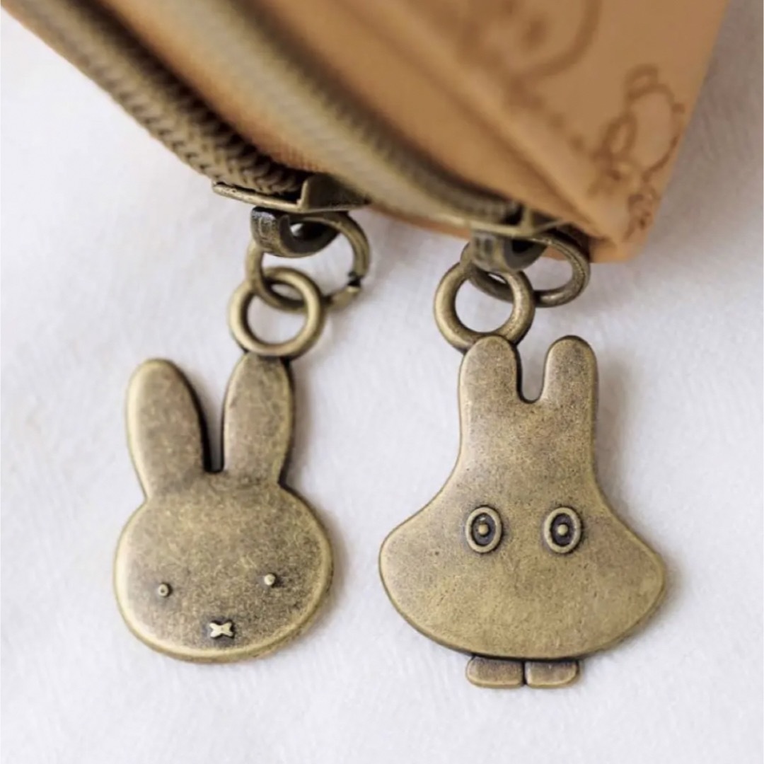 miffy(ミッフィー)の おばけミッフィー キーチェーン付きじゃばら財布 レディースのファッション小物(財布)の商品写真