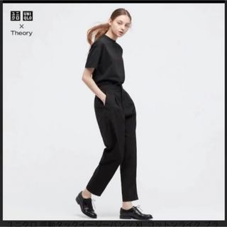 ユニクロ(UNIQLO)のpanicdisordr様専用　完売UNIQLO 感動タックイージーパンツ　新品(カジュアルパンツ)