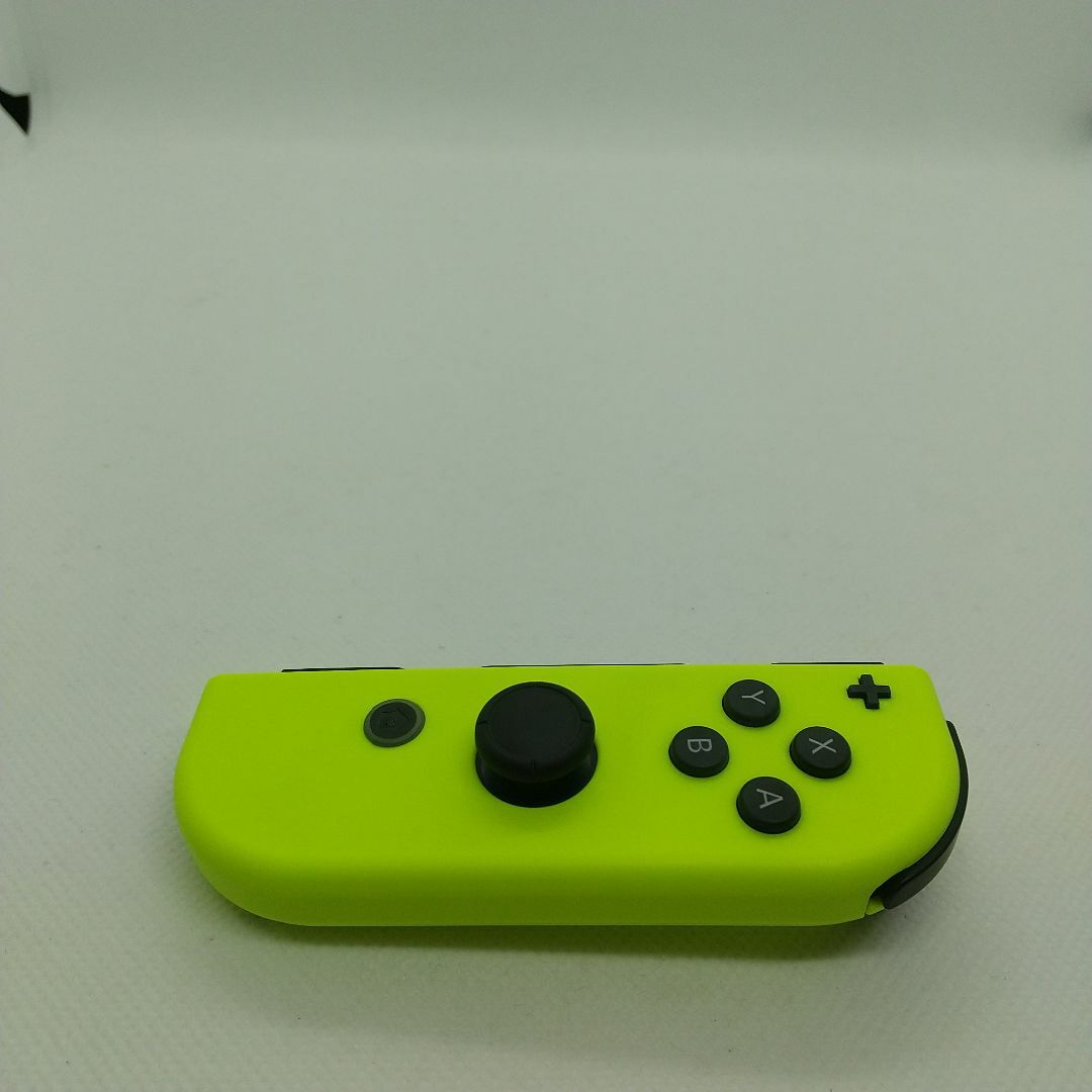 Nintendo Switch(ニンテンドースイッチ)の【大人気】①Switch ジョイコン　ネオンイエロー　右のみ(R) 任天堂純正品 エンタメ/ホビーのゲームソフト/ゲーム機本体(家庭用ゲーム機本体)の商品写真