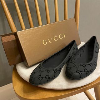 グッチ(Gucci)のGUCCI ラバーフラットパンプス　39(ハイヒール/パンプス)