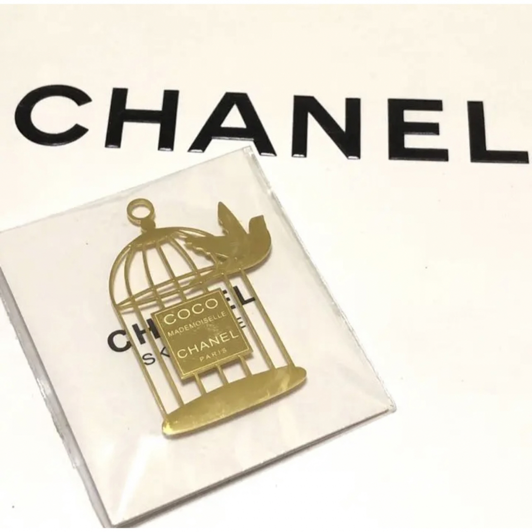 CHANEL 非売品 鳥かごブローチプレゼント♡