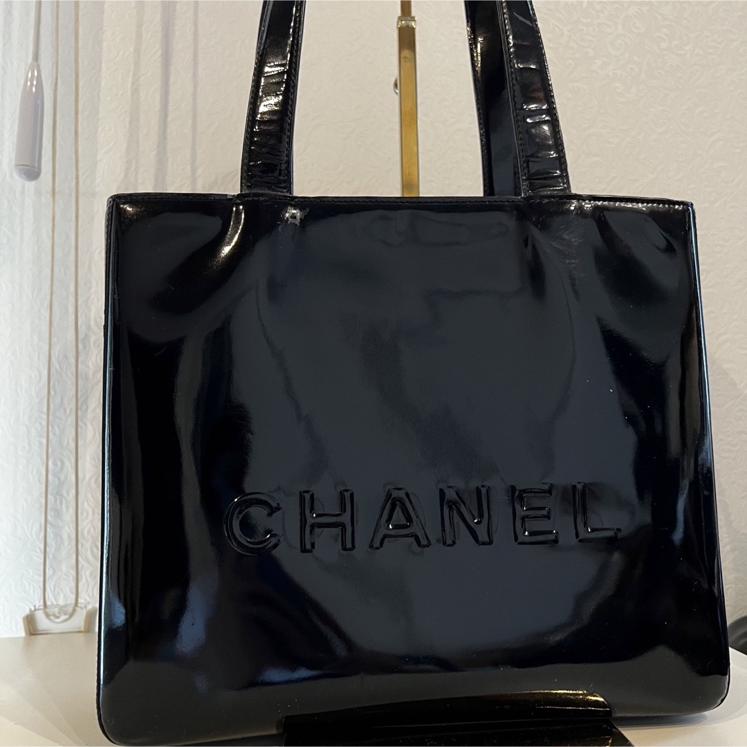 CHANEL エナメル ミニトート イタリア製 | フリマアプリ ラクマ