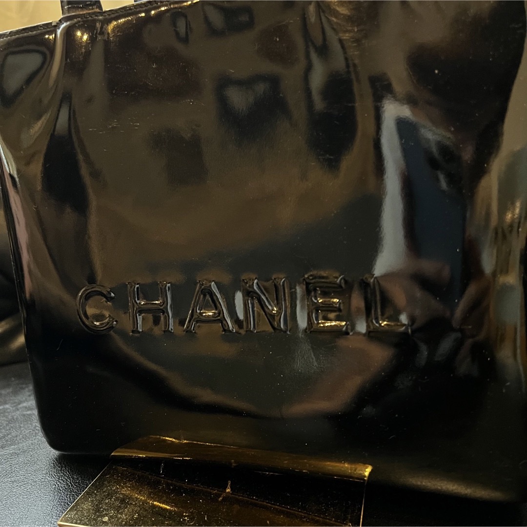 CHANEL エナメル ミニトート　イタリア製